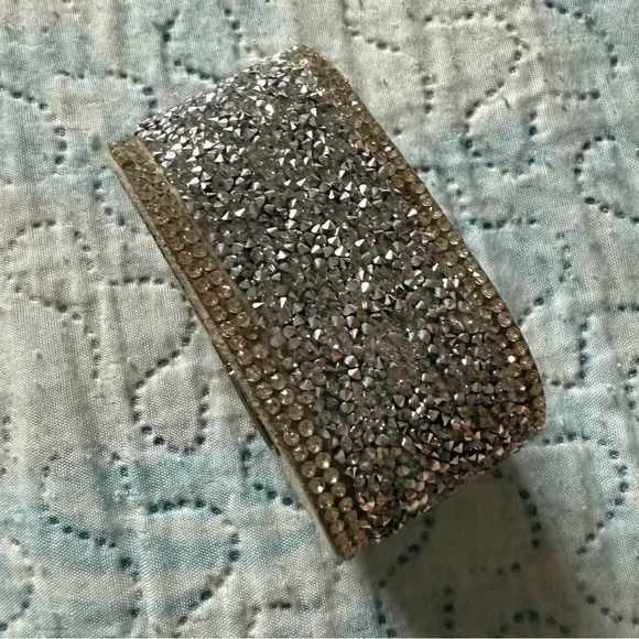 Sparkling Silver Rhinestone Thick Bracelet - Picture 4 of 7